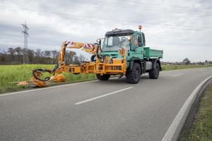 2016 Mercedes-Benz Unimog U 529